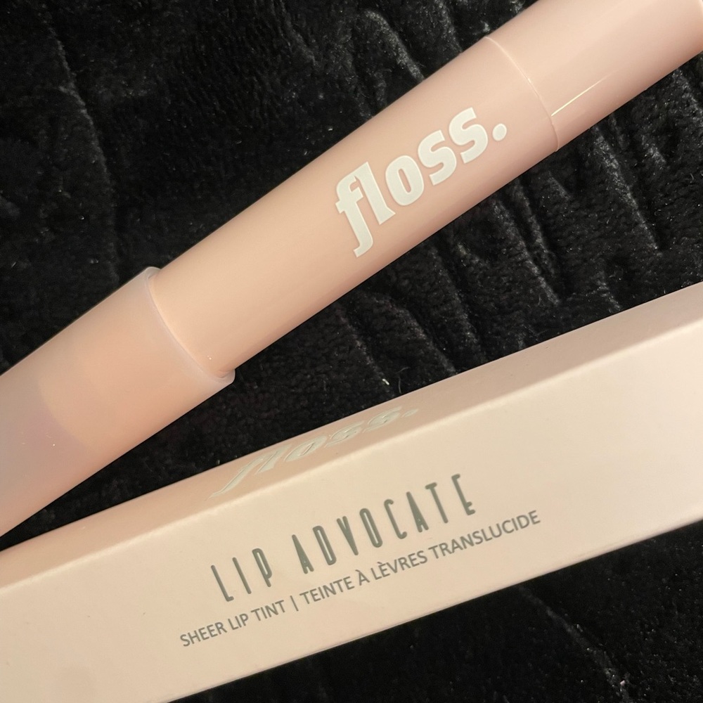 FLOSS Lip Advocate in “Proof” (Brand New!) 💘 - Picture 6 of 8